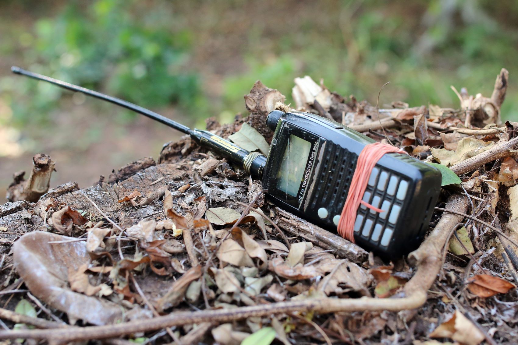 two-way radio battery experiencing environmental factors 